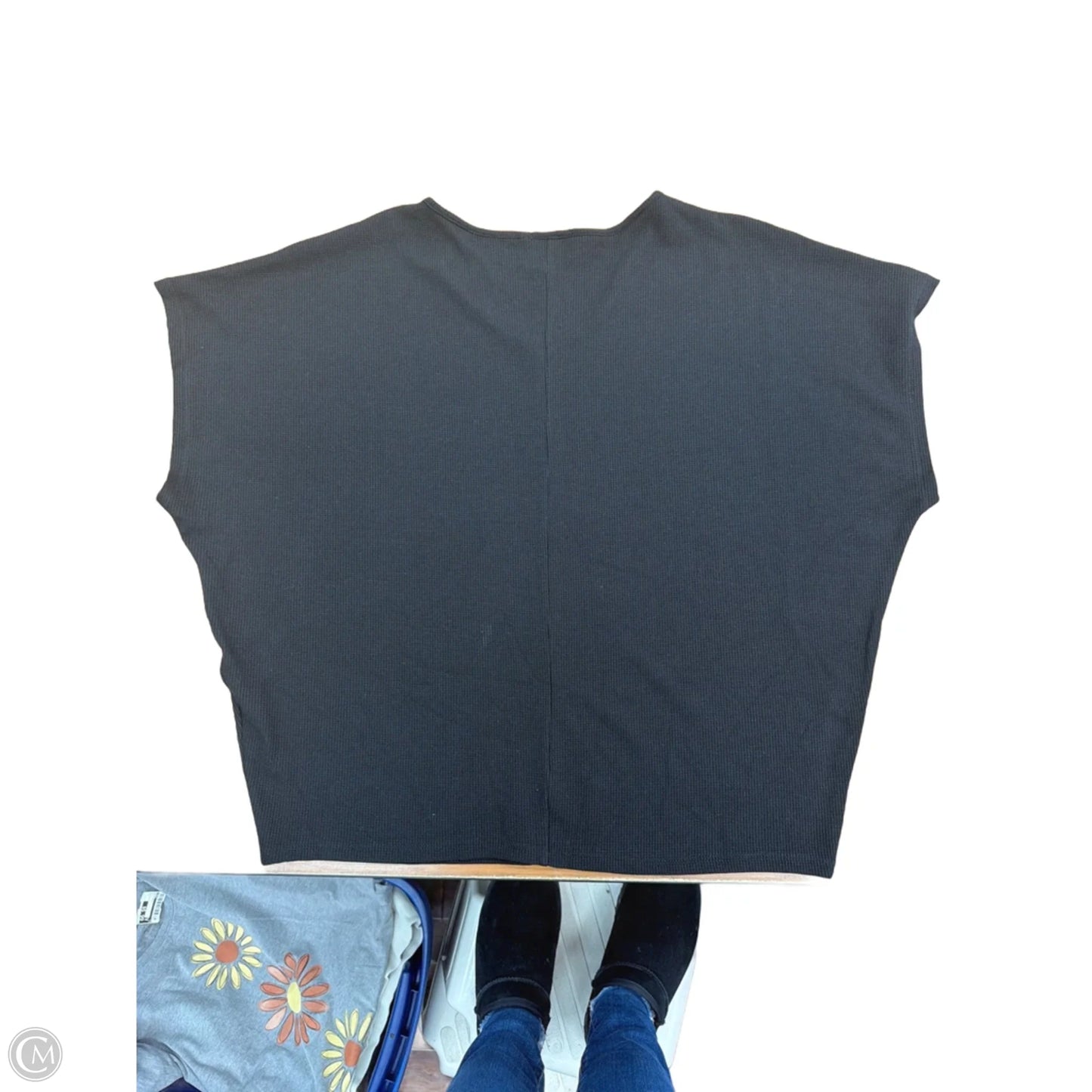 Top Short Sleeve By Andree By Unit In Black, Size: L