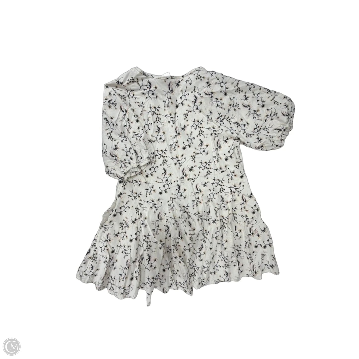 Dress Casual Short By Universal Thread In Floral Print, Size: M