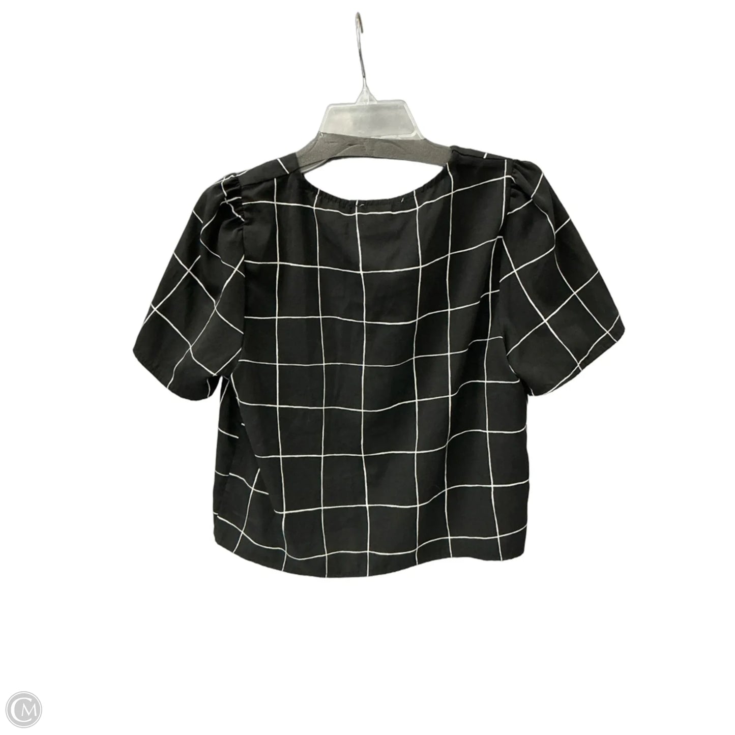 Top Short Sleeve By Urban Romantics In Black, Size: M