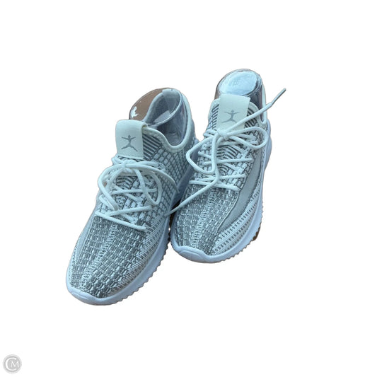 Shoes Athletic By Danskin In White, Size: 6