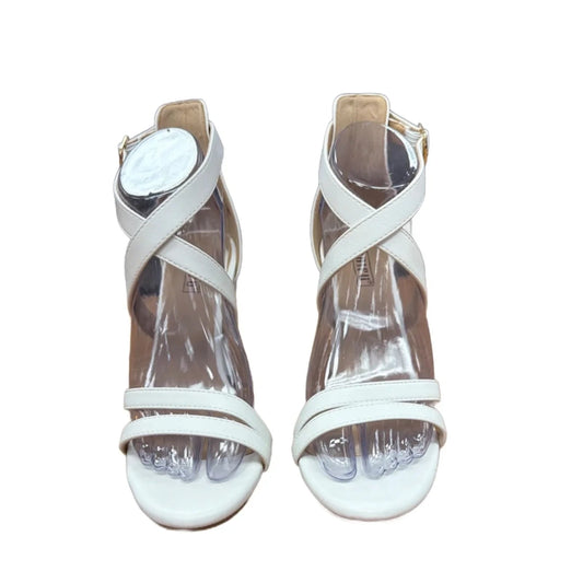 Sandals Heels Block By Clothes Mentor In White, Size: 7.5