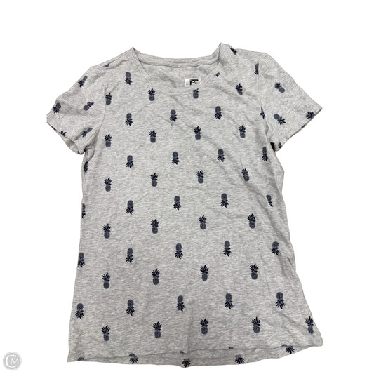 Top Short Sleeve Basic By Clothes Mentor In Grey, Size: M