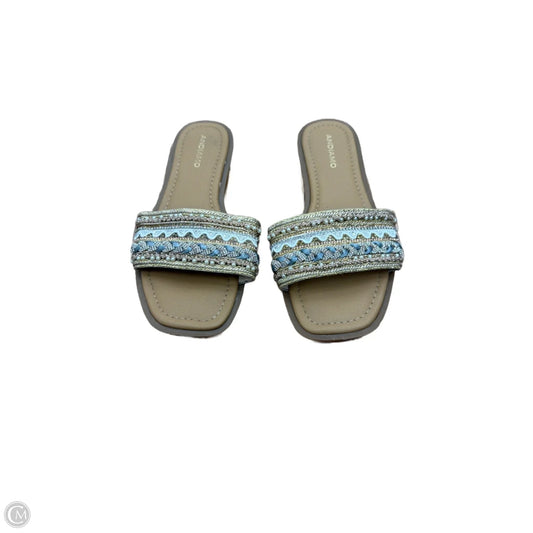 Sandals Flats By Clothes Mentor In Brown & Gold, Size: 9