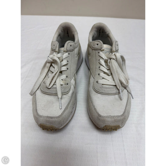 Shoes Sneakers By Reebok In Tan, Size: 8