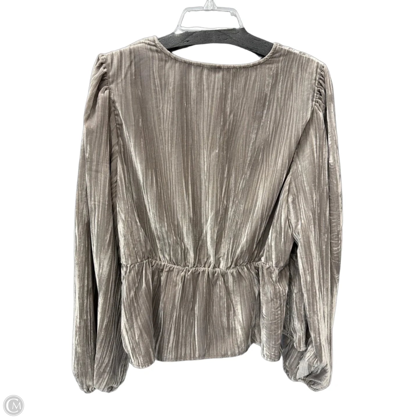 Top Long Sleeve By Gap In Grey, Size: Xl