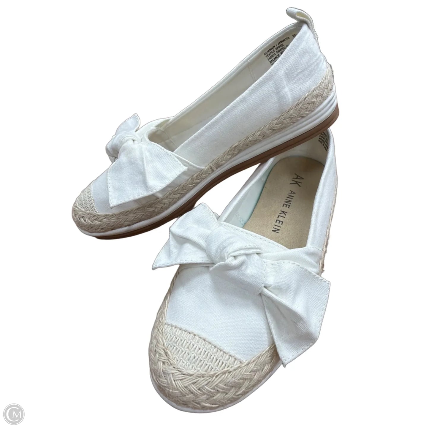 Shoes Flats By Anne Klein In White, Size: 6