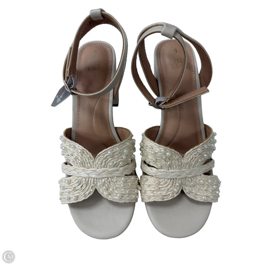 Sandals Heels Block By Time And Tru In Cream, Size: 6