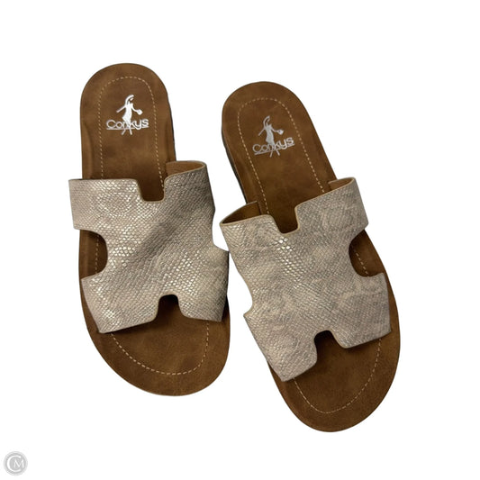 Sandals Flats By Corkys In Gold, Size: 7