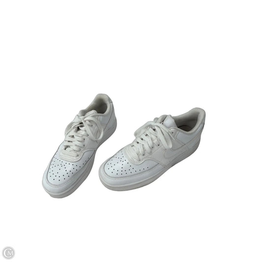 Shoes Sneakers By Nike In White, Size: 7