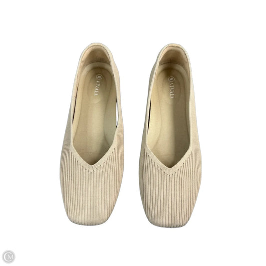 Shoes Flats By Vivaia In Tan, Size: 10.5