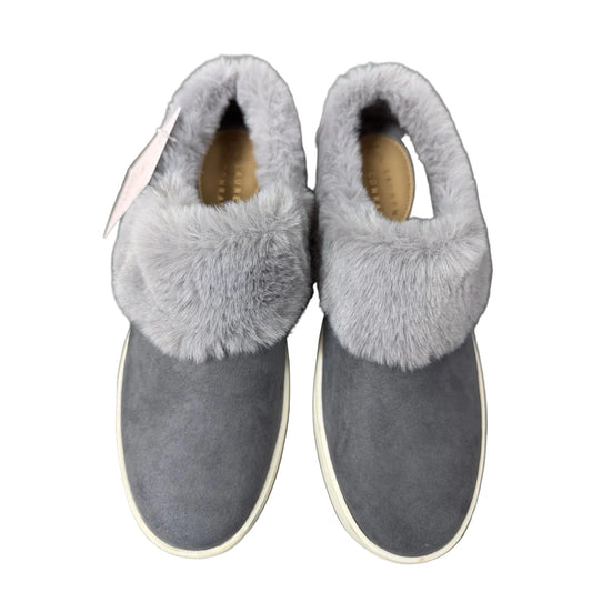 Shoes Flats By Life Stride In Grey, Size: 7.5