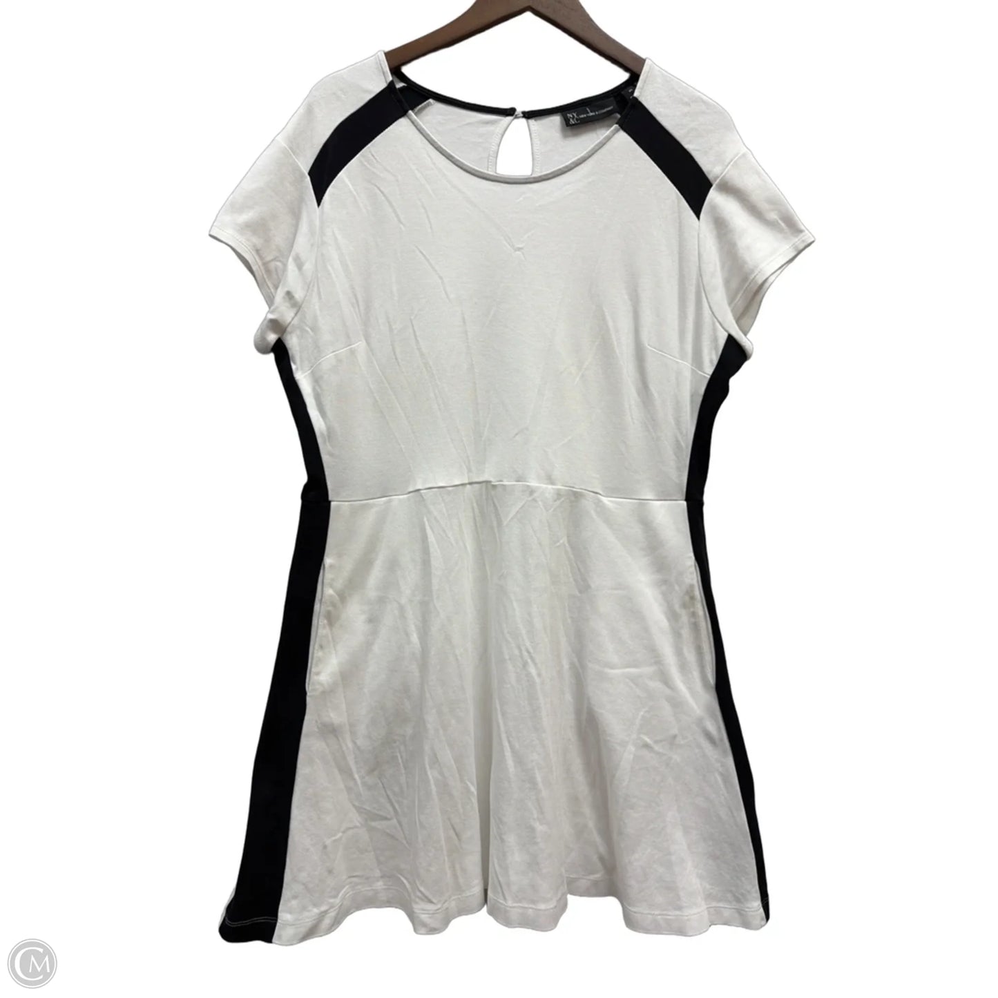 Dress Casual Short By New York And Co In Black, Size: Xl