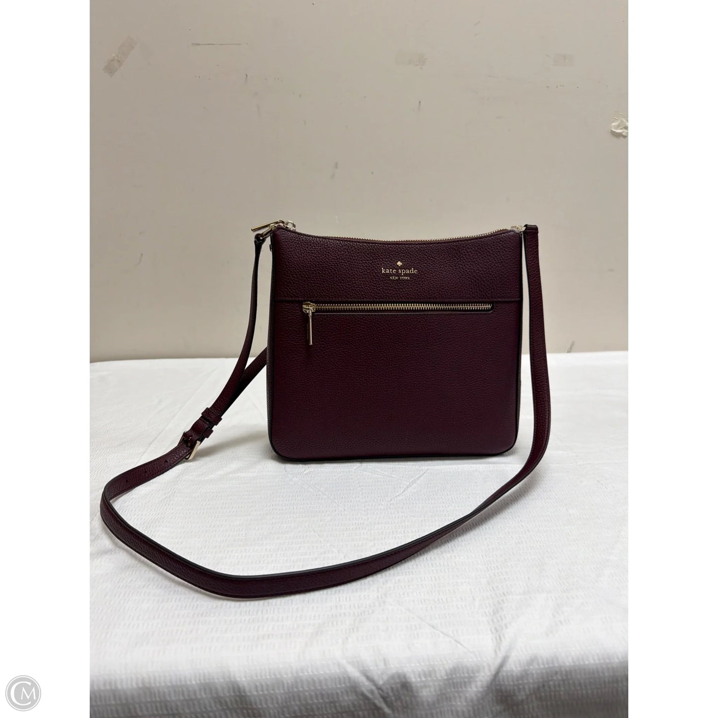 Crossbody Designer By Kate Spade, Size: Medium