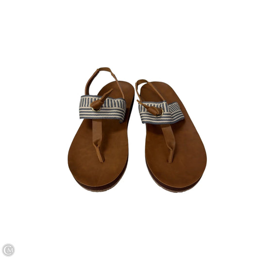 Sandals Flats By Clothes Mentor In Multi-colored, Size: 6.5