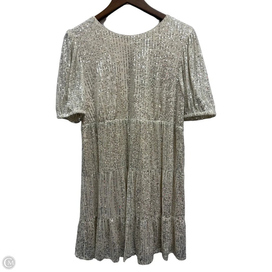 Dress Party Short By Speechless In Silver, Size: M