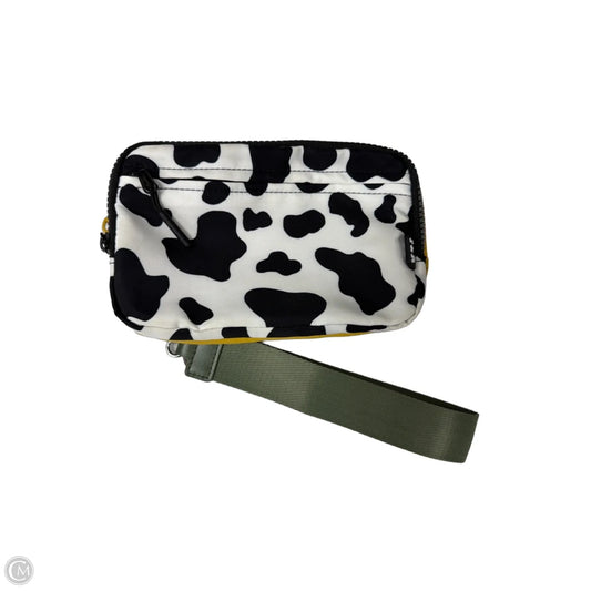 Wristlet By Clothes Mentor, Size: Large