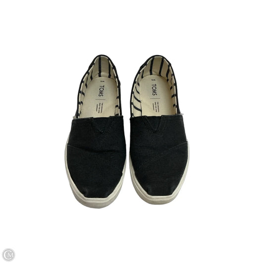 Shoes Flats By Toms In Black, Size: 6