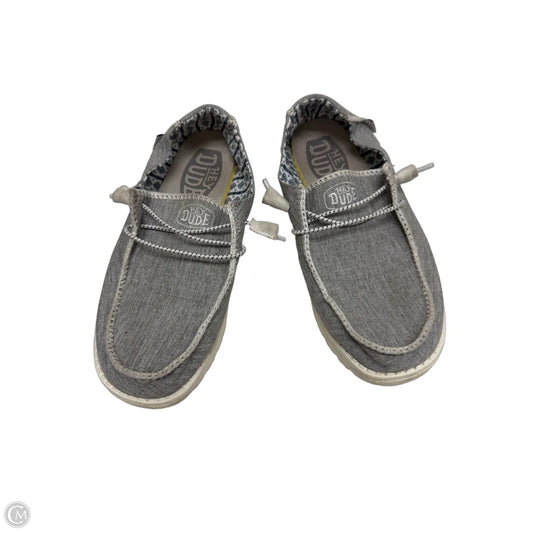 Shoes Flats By Hey Dude In Grey, Size: 8