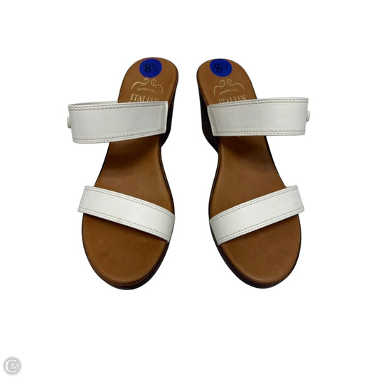 Sandals Heels Wedge By Italian Shoemakers In White, Size: 8.5