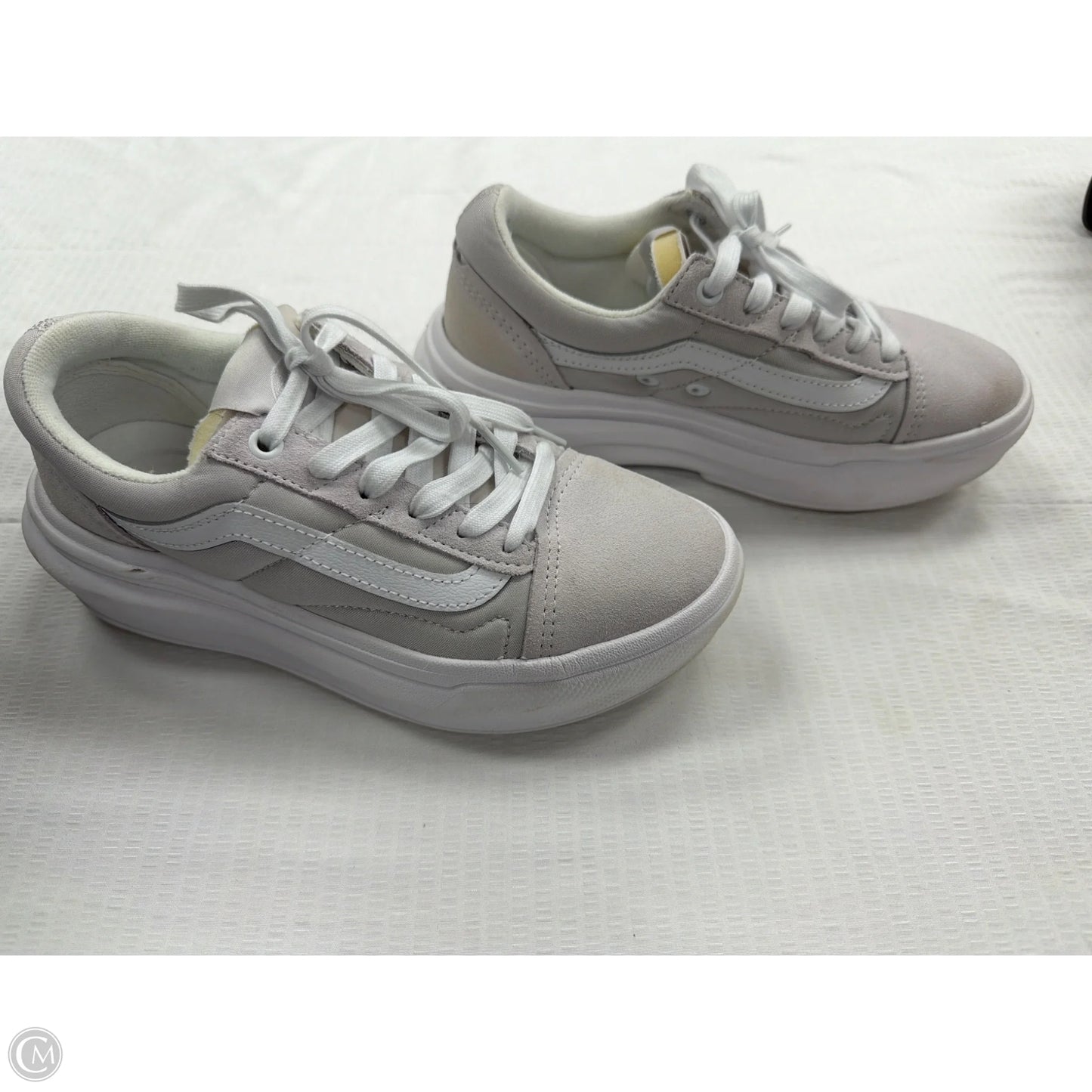 Shoes Sneakers By Vans In Grey, Size: 7