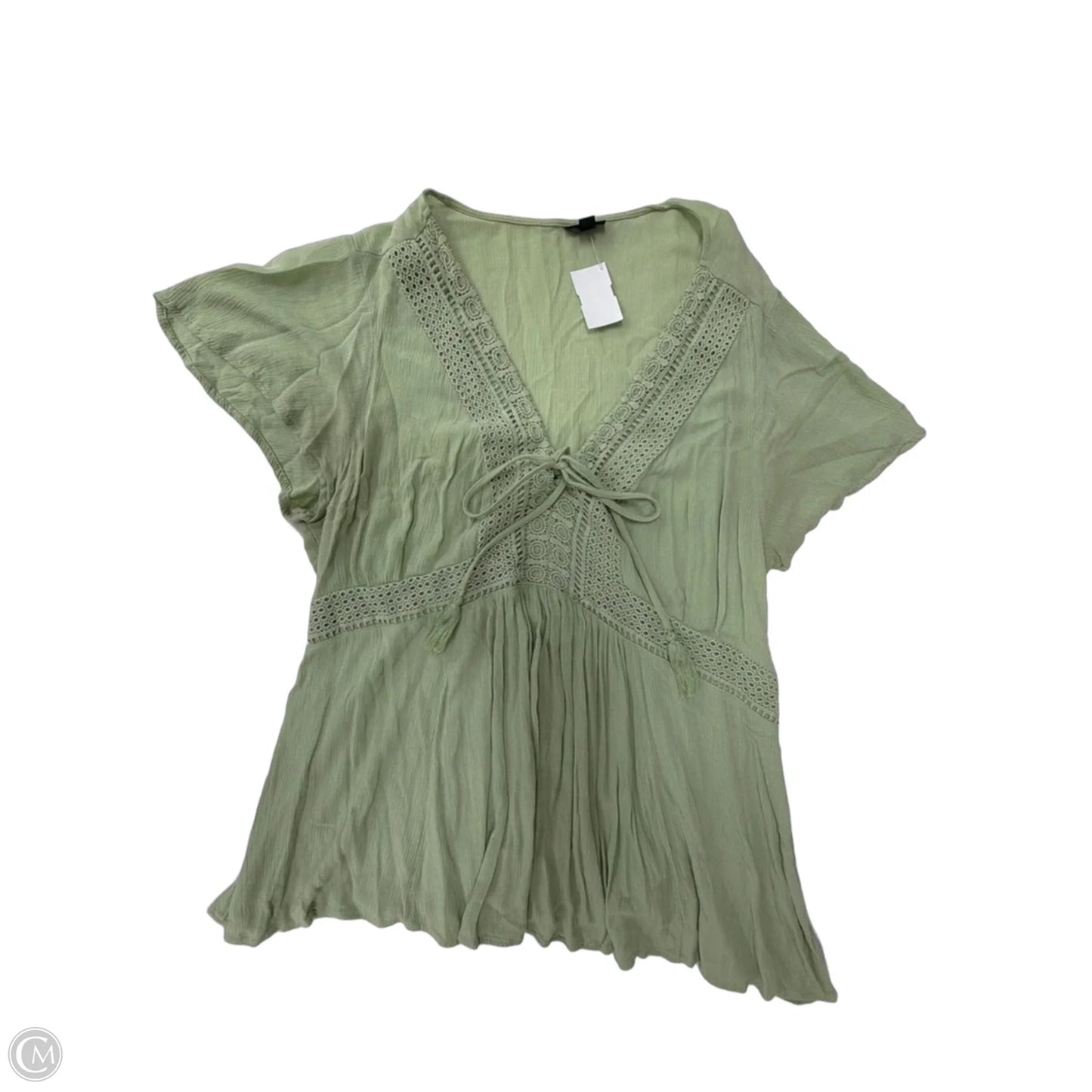 Top Short Sleeve By Torrid In Green, Size: 1x
