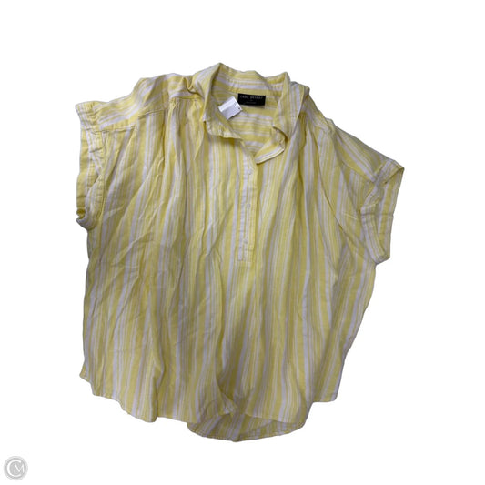 Top Sleeveless By Lane Bryant In Yellow, Size: 2x