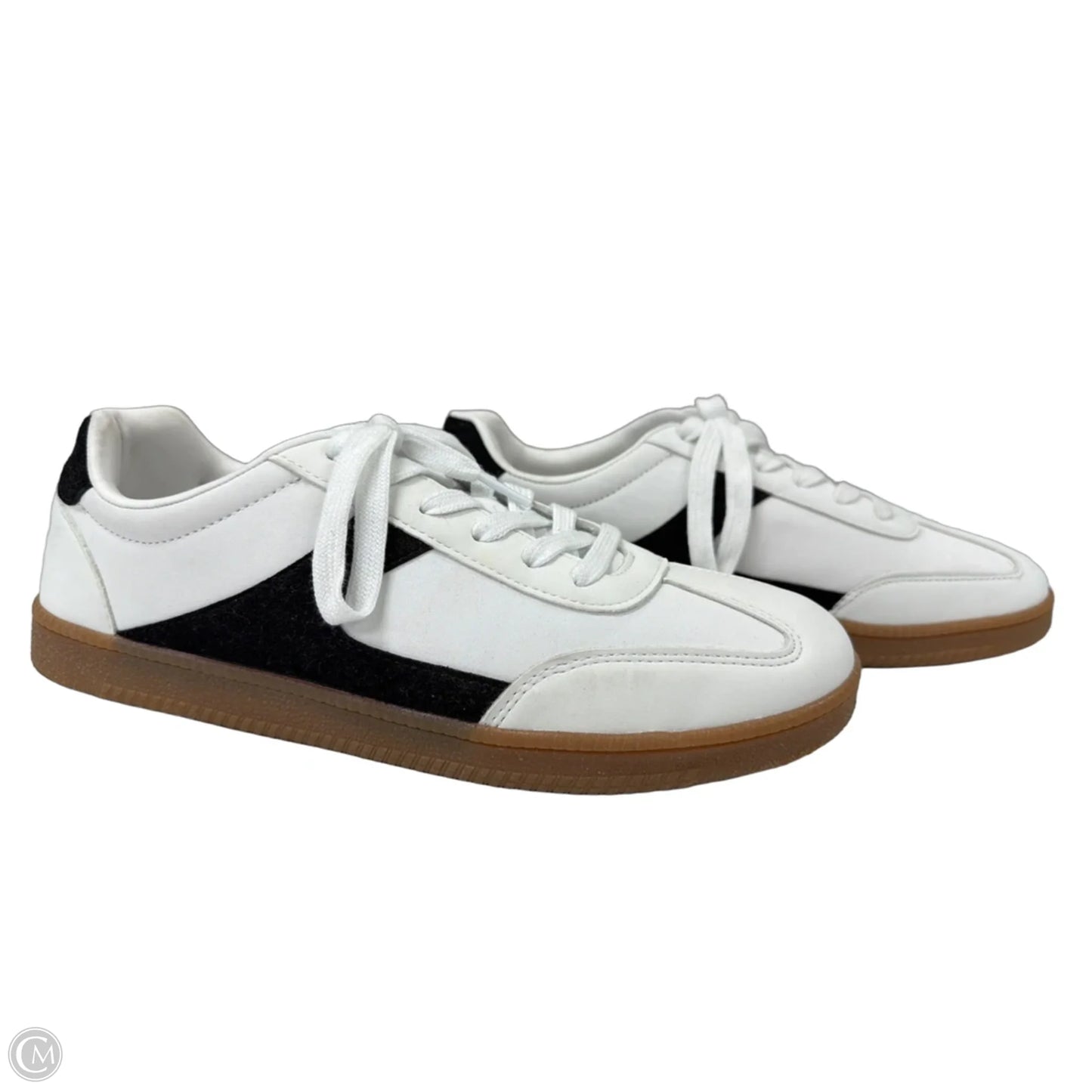 Shoes Sneakers By No Boundaries In Black & White, Size: 11