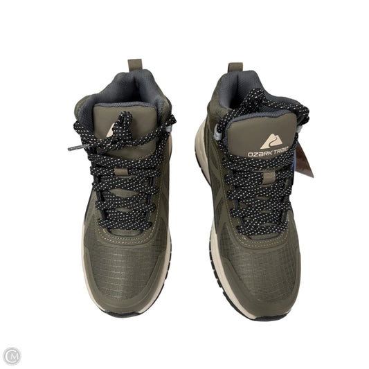 Shoes Hiking By Cmb In Green, Size: 6.5