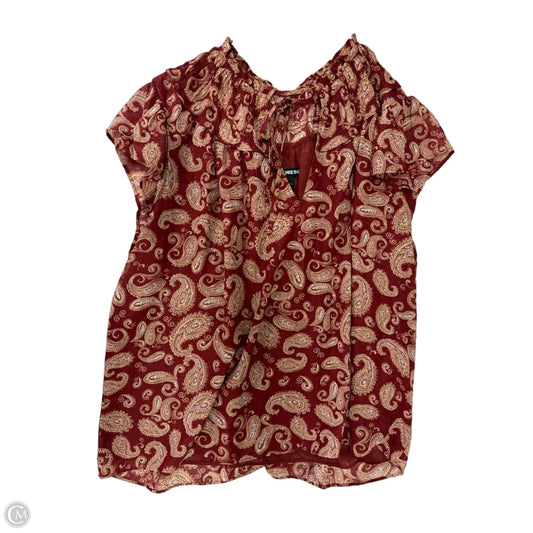 Top Short Sleeve By Express In Paisley Print, Size: Xl