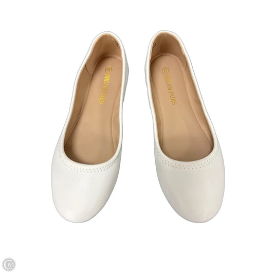 Shoes Flats By Dream Pairs In White, Size: 6