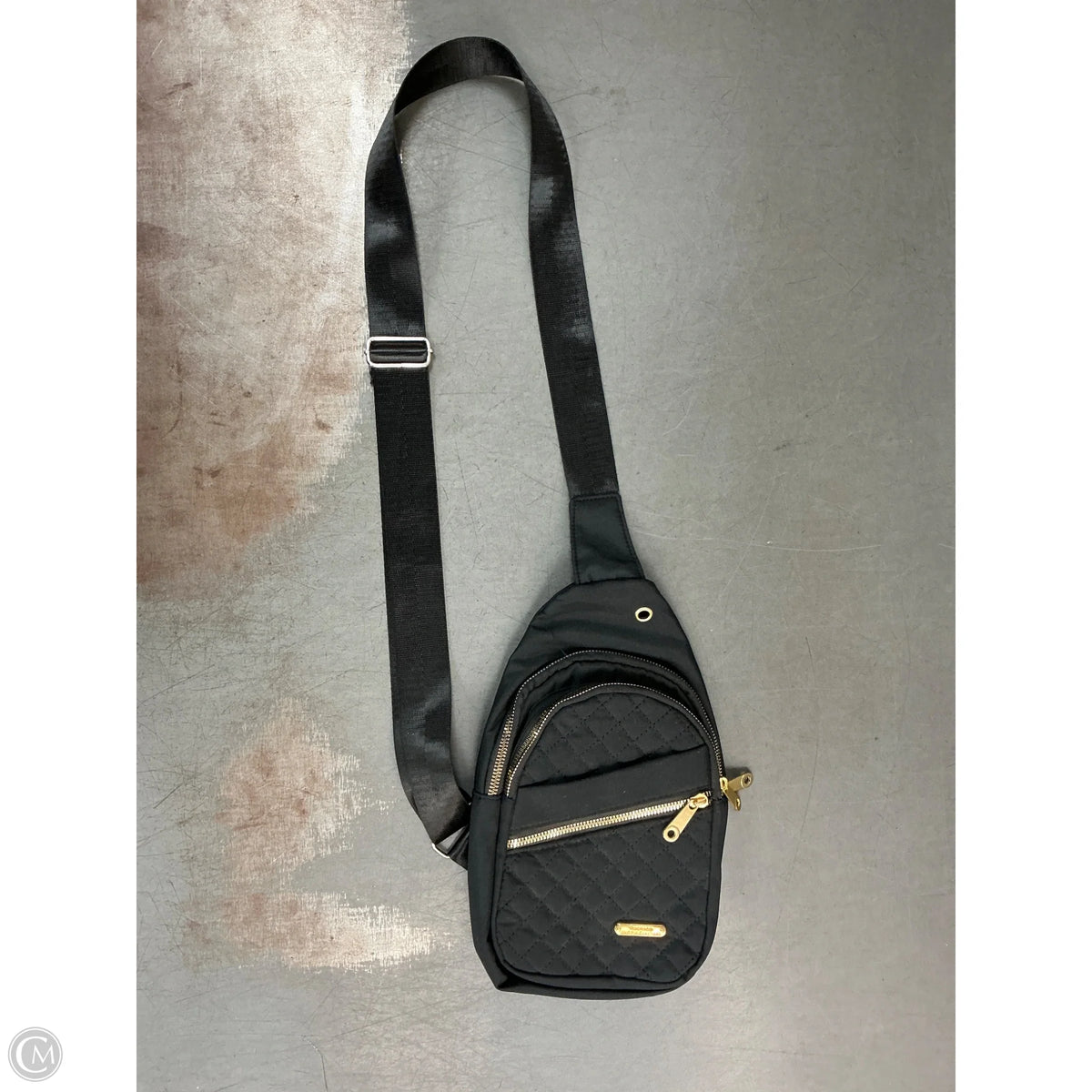 Crossbody By Clothes Mentor, Size: Medium