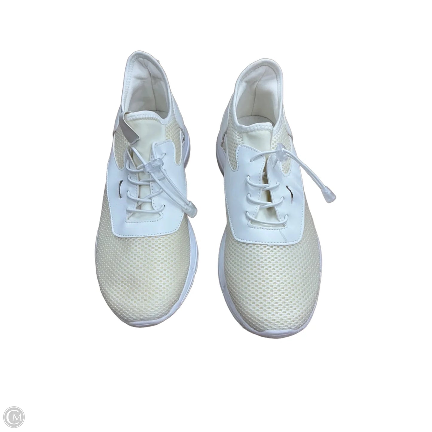 Shoes Sneakers By Qupid In White, Size: 10