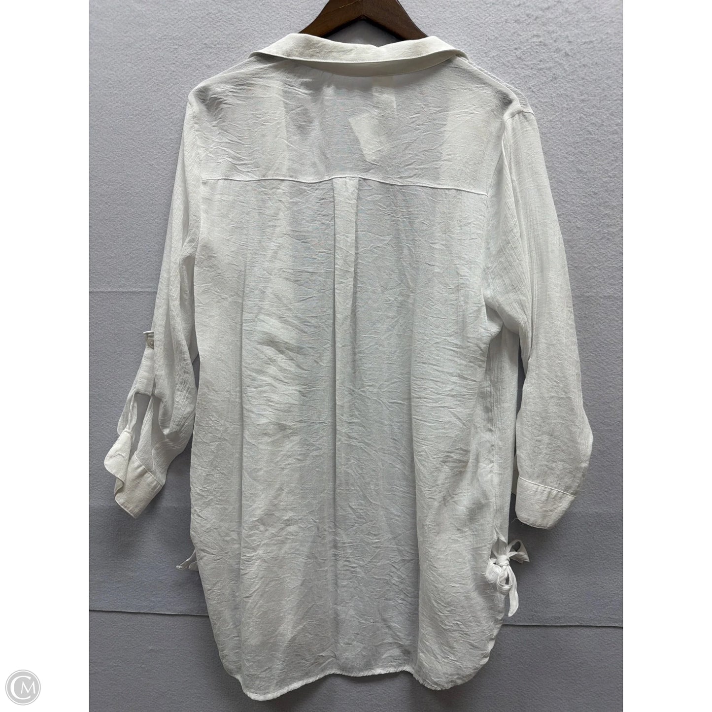 Top Long Sleeve By Time And Tru In White, Size: L