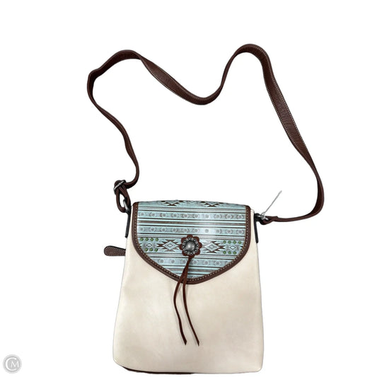 Crossbody By Clothes Mentor, Size: Medium