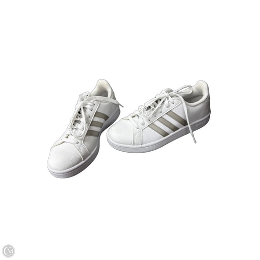 Shoes Sneakers By Adidas In White, Size: 6.5