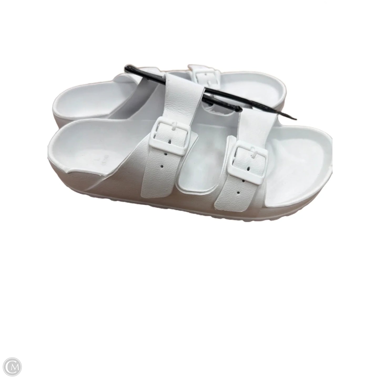 Sandals Flats By Clothes Mentor In White, Size: 9