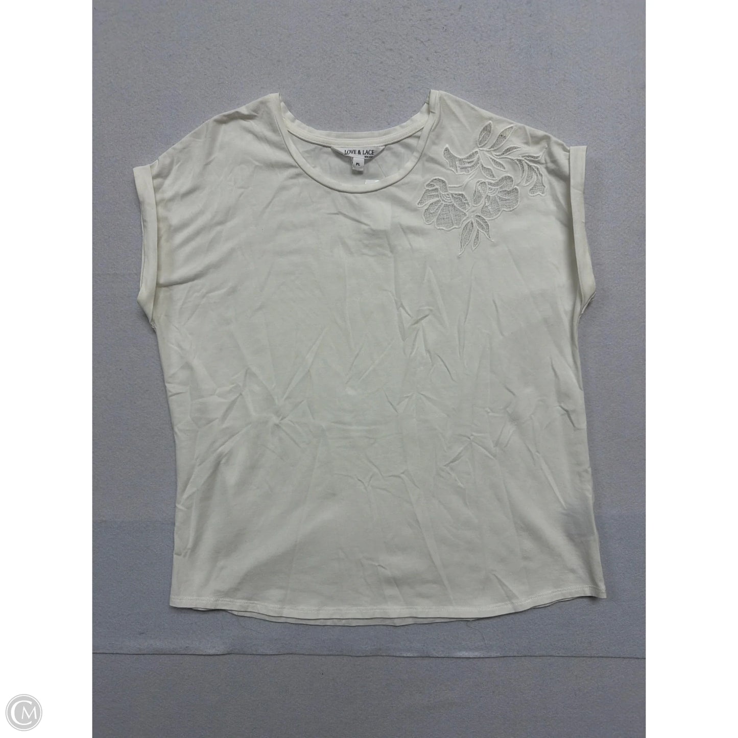 Top Short Sleeve By Clothes Mentor In White, Size: Lp