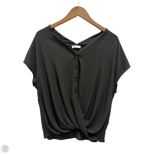 Top Sleeveless By Lush In Black, Size: S