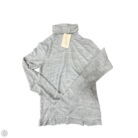 Top Long Sleeve By Universal Thread In Silver, Size: Xs