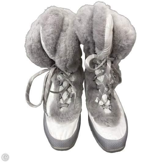 Boots Snow By The North Face In Grey & White, Size: 8